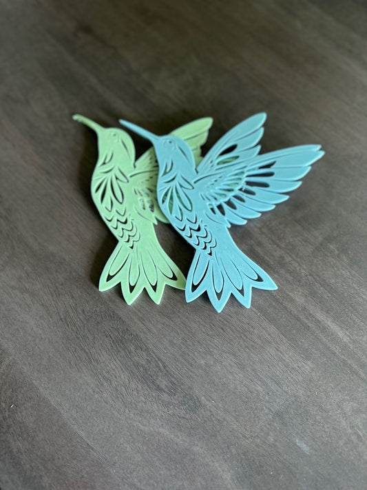 Hummingbird, honey bee, or butterfly decor